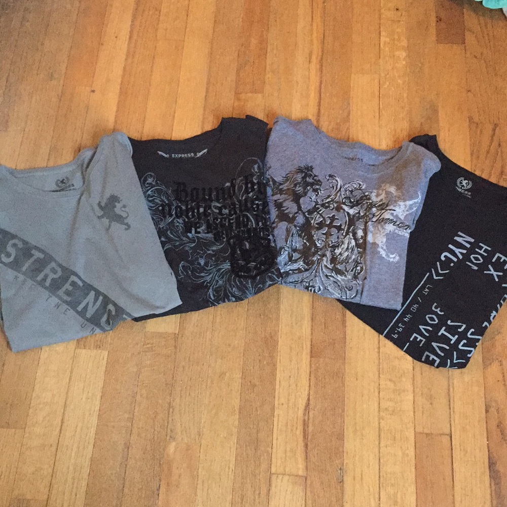 * Last Chance*Four Medium Express Men’s Graphic Ts